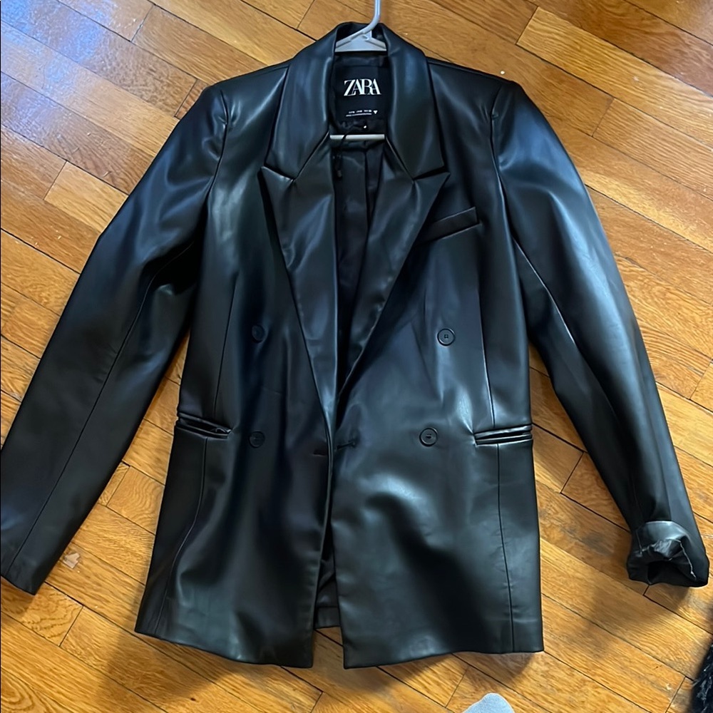 Zara Black Double-Breasted Blazer
